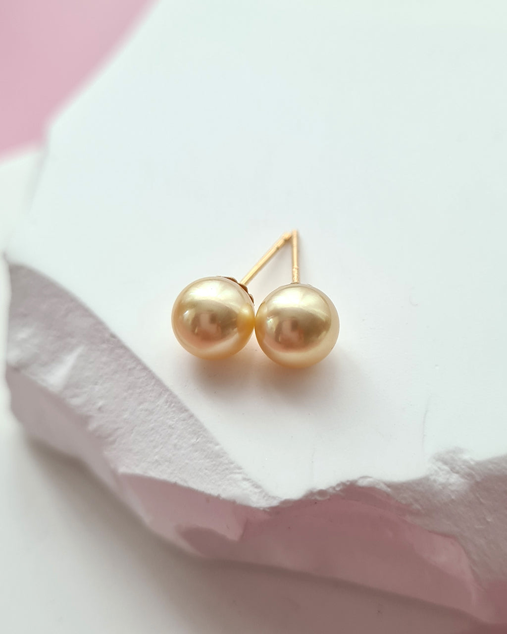 Natural Queen Gold Akoya Sea Pearl 18K Gold Stud Earrings - 6.5mm to 7mm