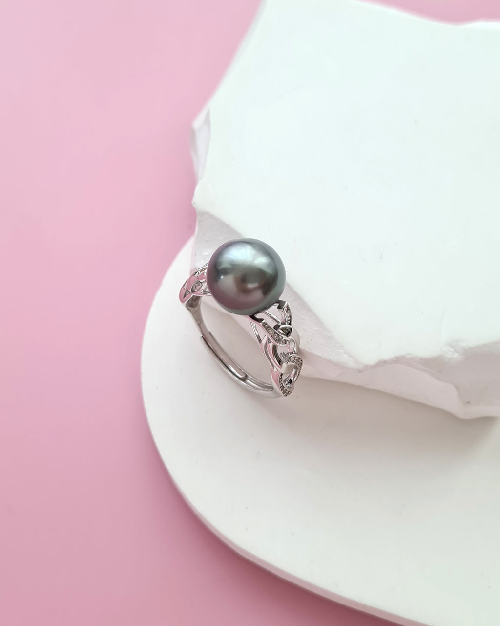 Tahitian Pearl Ring, Modern Pearl Jewelry in Singapore