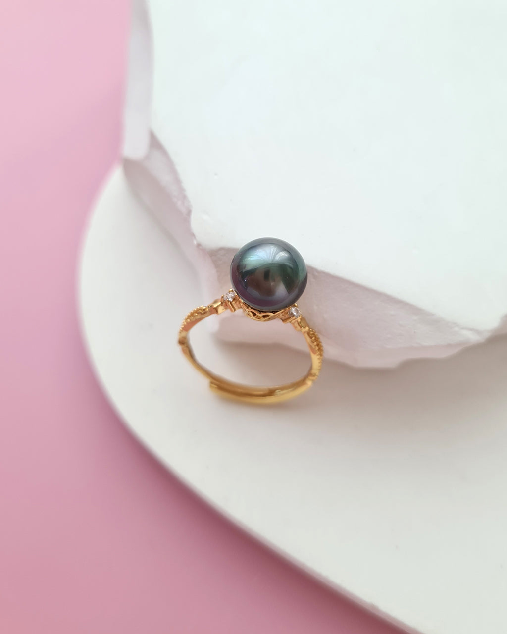 Tahitian Pearl Ring - Simple Gold