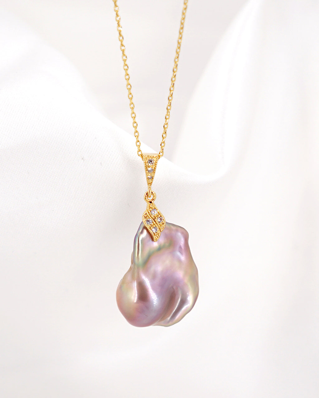 Gold Plated Baroque Freshwater Pearl Keychain / Pendant - Jean Joaillerie