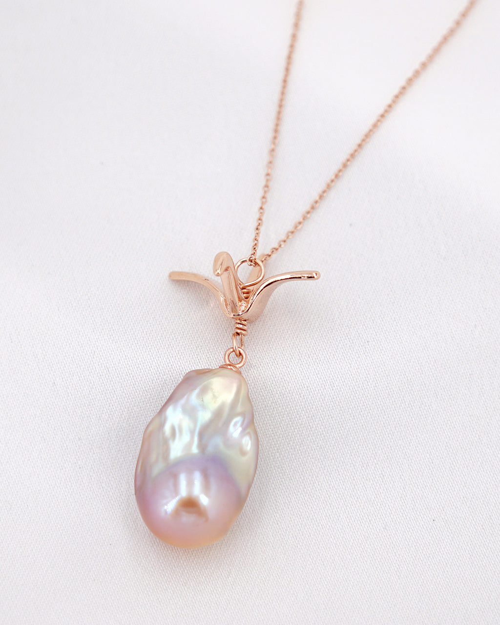 GORGEOUS Natural White Luster Baroque Flameball Pearl Necklace,Large Rose Gold Pave Bail,Bridal Weding,June Birthstone,Rainbow,Gift outlet For Her