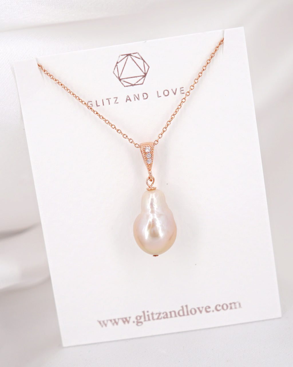 Baroque Pearl Pendant Necklace - Metallic Pink Simple Modern Pearl