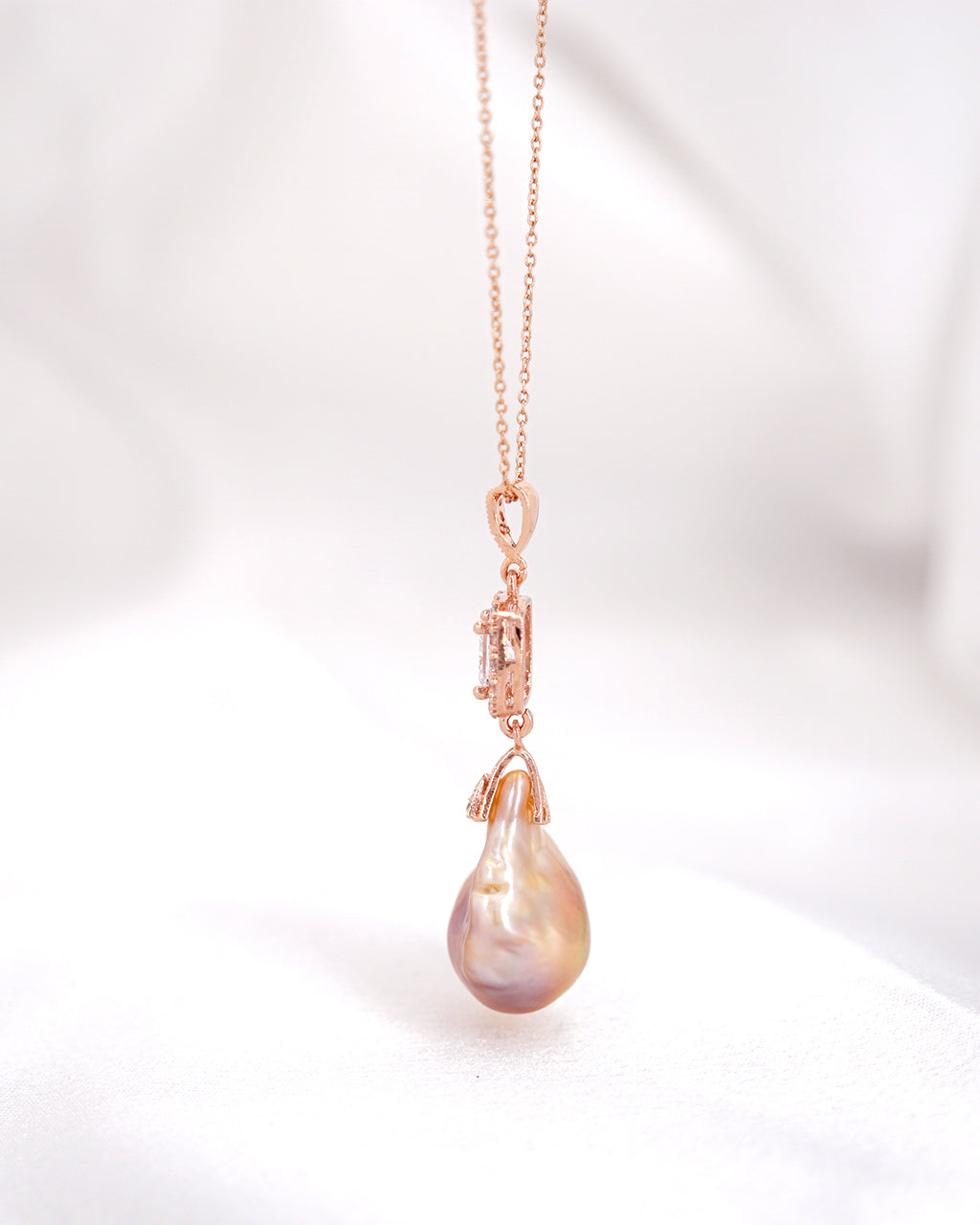 Link Chain Necklace and Baroque Pearl Charm Rose Gold Set